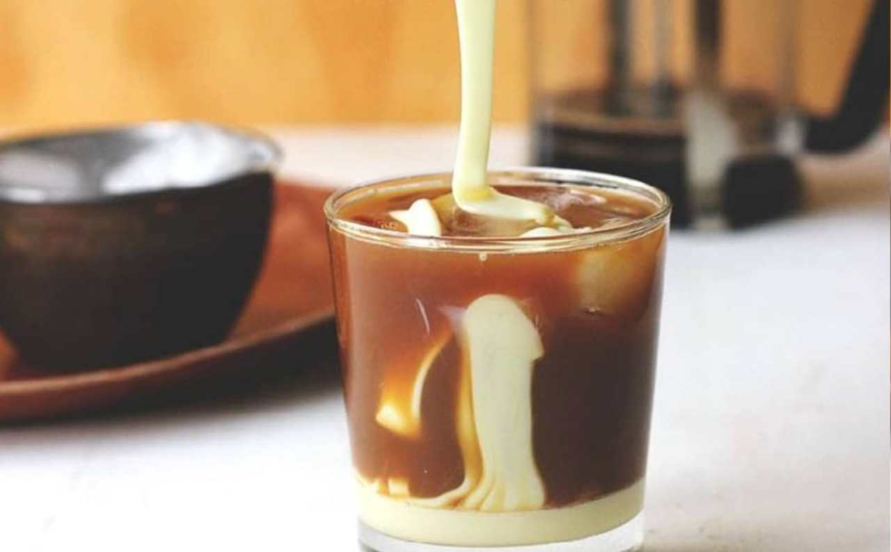 sữa đặc pha cafe